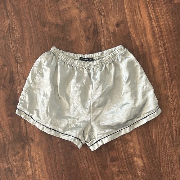 Green Beige Prettylittlething Sleep Shorts - Picture 1 of 3